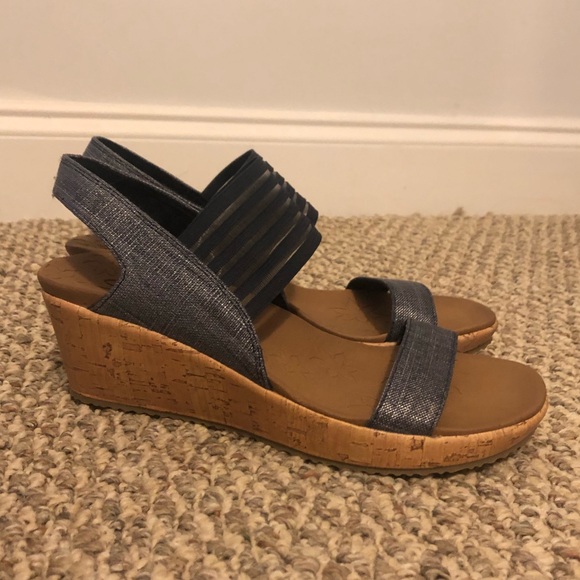 skechers luxe foam wedge sandals